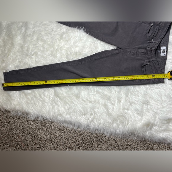 PAIGE Skyline Skinny Jean - Size 27 - Gray - Picture 13 of 14